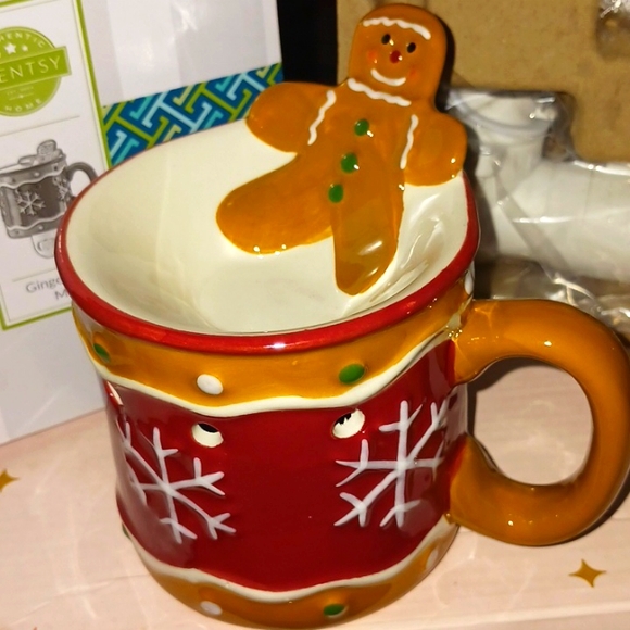 Free Shipping-Scentsy Holiday Mini-warmer - Gingerbread Man - Picture 2 of 3
